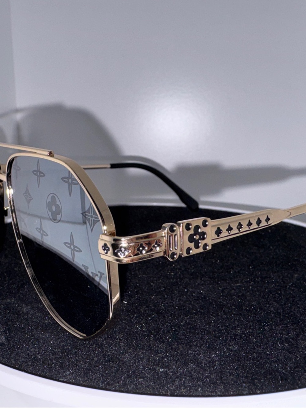 LV Accent Sunglasses with Monogram Lenses